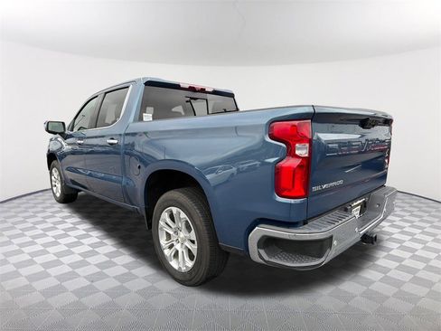 Used 2024 Chevrolet Silverado 1500 LTZ w/ Technology Package image 7