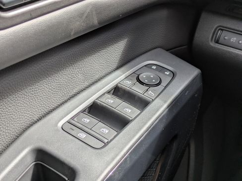 New 2026 Nissan Pathfinder SV image 27