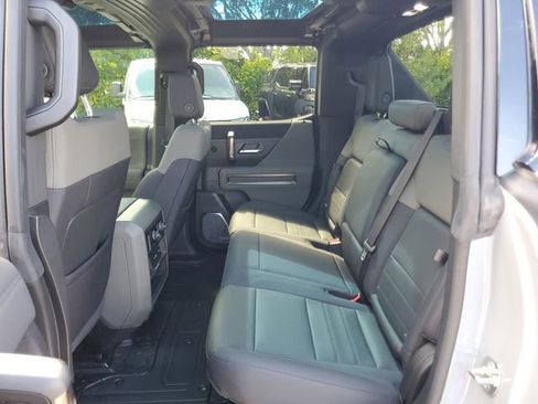 Used 2024 GMC Hummer EV 3X AWD/4WD image 11