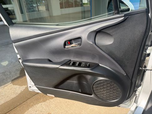 Used 2018 Toyota Prius Two w/ Prius Two Safety Plus Package FWD image 22
