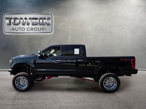 Used 2019 Ford F250 Lariat w/ Lariat Ultimate Package AWD/4WD image 7
