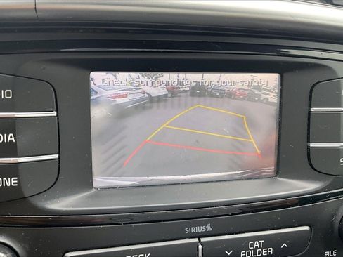Used 2016 Kia Sorento FWD image 21