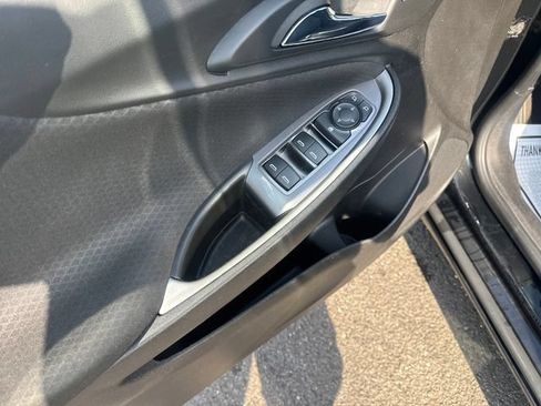 Used 2017 Chevrolet Malibu LS FWD image 11
