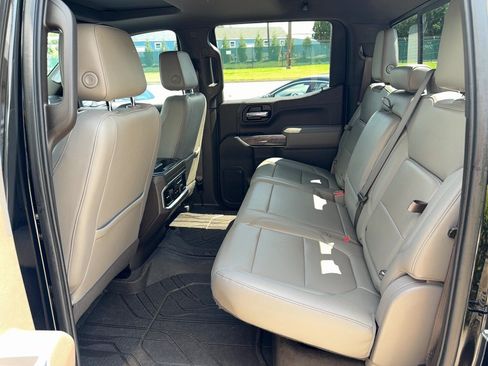 Used 2019 Chevrolet Silverado 1500 LTZ w/ LTZ Plus Package AWD/4WD image 18