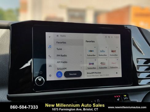 Used 2025 Toyota Camry SE image 20