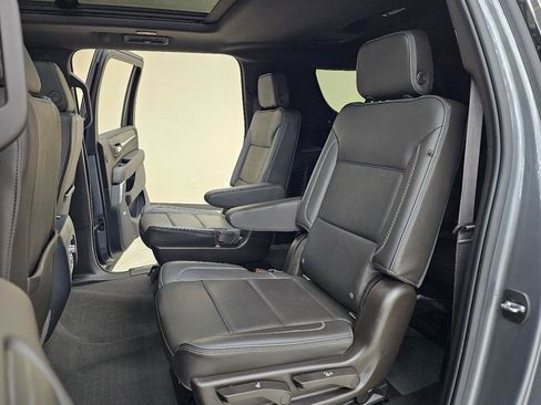 Used 2022 GMC Yukon XL Denali w/ Max Trailering Package AWD/4WD image 23