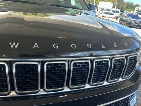 Used 2024 Jeep Wagoneer L Series II w/ Flexible Seating Group image 19