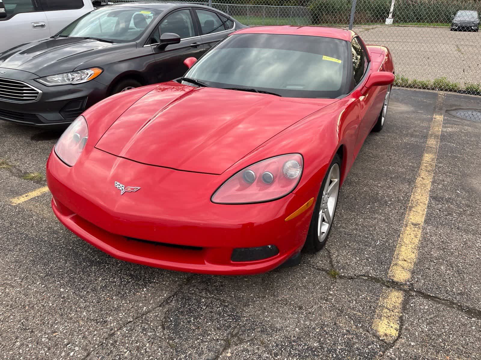 Used 2006 Chevrolet Corvette Coupe w/ Preferred Equipment Group RWD image 3