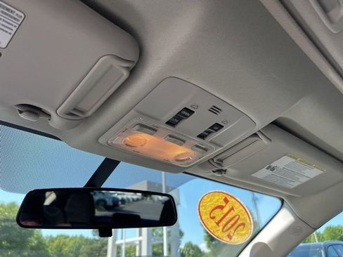 Used 2015 Toyota RAV4 XLE FWD image 30
