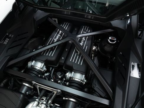 Used 2023 Lamborghini Huracan Tecnica RWD image 38