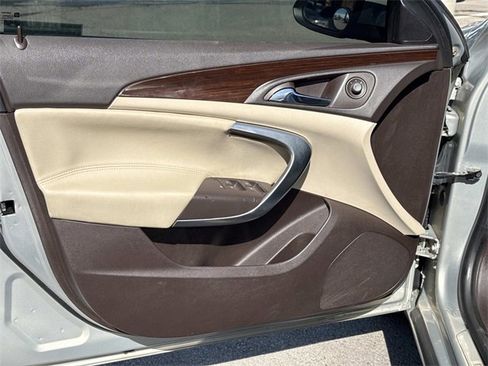 Used 2011 Buick Regal CXL w/ RL3 Preferred Equipment Group image 9