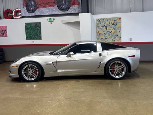 Used 2007 Chevrolet Corvette Z06 w/ Preferred Equipment Group RWD image 4