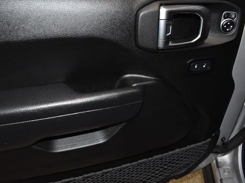 Used 2023 Jeep Wrangler Unlimited Rubicon w/ Xtreme Recon 35" Tire Package image 25