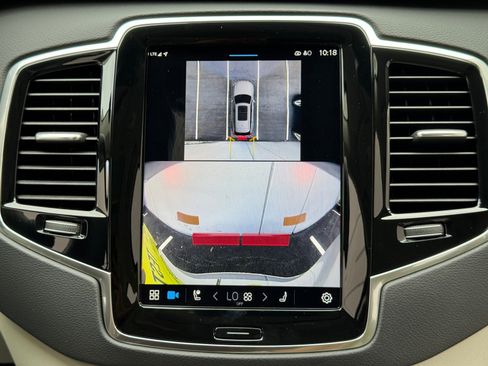 Used 2024 Volvo XC90 T8 Ultimate w/ Lounge Package image 29