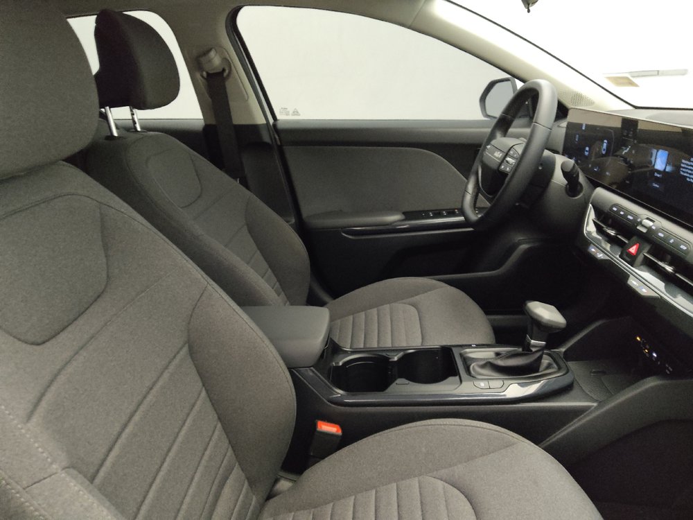 Used 2025 Kia K4 EX FWD image 21