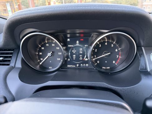 Used 2019 Land Rover Range Rover Evoque SE Premium image 36