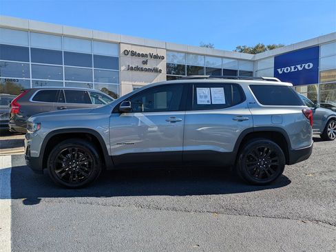 Used 2023 GMC Acadia SLT w/ Elevation Edition image 3