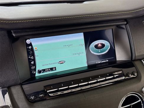 Used 2021 Rolls-Royce Cullinan image 19