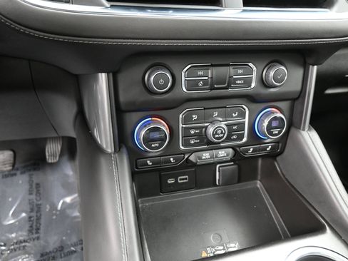 Used 2023 Chevrolet Tahoe Z71 w/ Luxury Package image 15