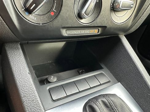 Used 2012 Volkswagen Jetta SE image 29