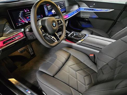 New 2025 BMW 760i xDrive image 9