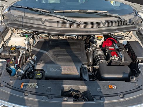 Certified 2019 Ford Explorer Platinum AWD/4WD image 35