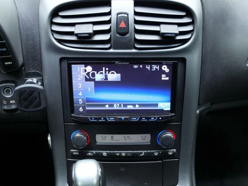 Used 2006 Chevrolet Corvette Coupe image 35