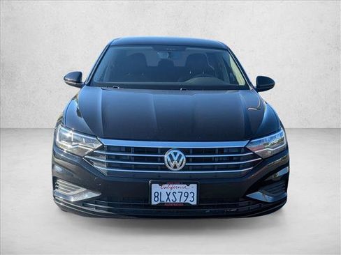 Used 2019 Volkswagen Jetta S w/ Driver Assistance Package FWD image 2