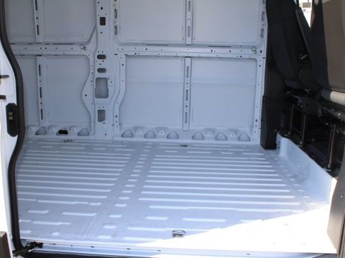 New 2025 RAM ProMaster 2500 w/ Convenience Group FWD image 41