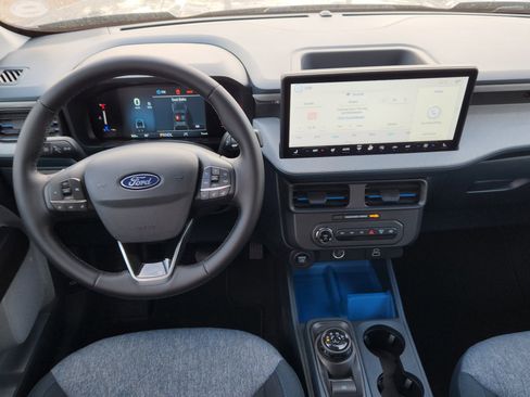 New 2025 Ford Maverick XLT w/ XLT Luxury Package image 25