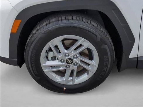 Certified 2026 Hyundai Tucson SE FWD image 10