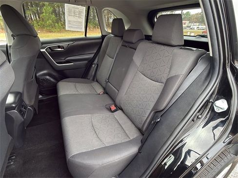 Used 2021 Toyota RAV4 XLE image 23