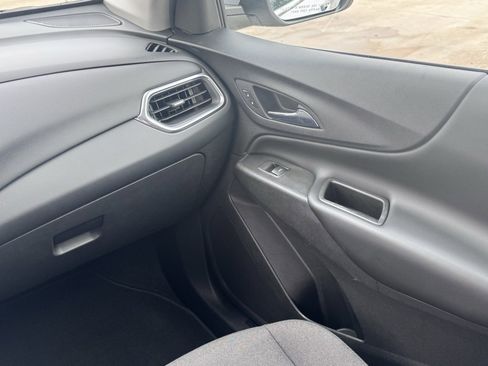 Used 2020 Chevrolet Equinox LT image 20