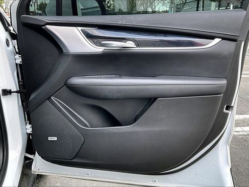 Certified 2024 Cadillac XT5 Premium Luxury FWD image 21
