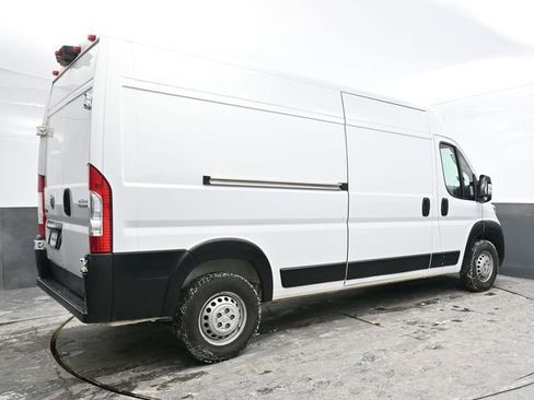 Used 2024 RAM ProMaster 2500 w/ Convenience Group FWD image 7