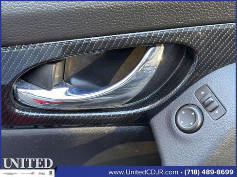 Used 2018 Nissan Rogue SL image 15