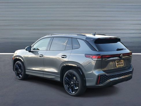 New 2026 Volkswagen Tiguan SE R-Line image 4