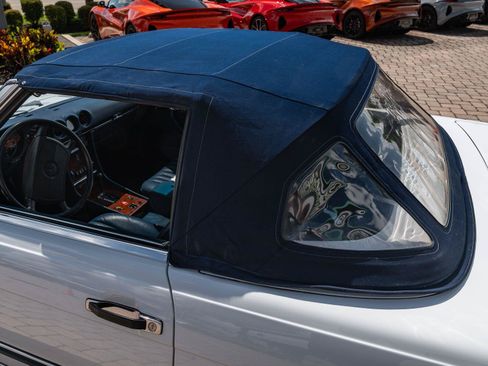 Used 1987 Mercedes-Benz 560 SL image 27