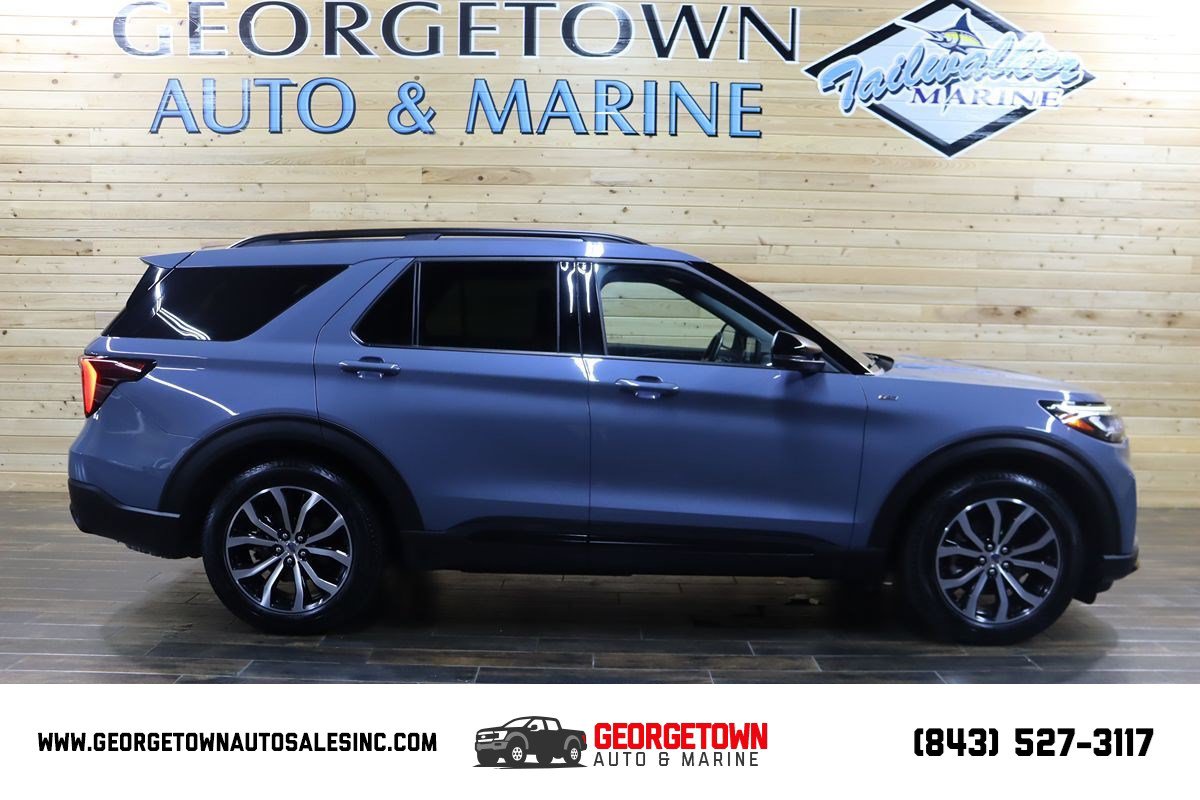 Used 2025 Ford Explorer ST-Line RWD image 1