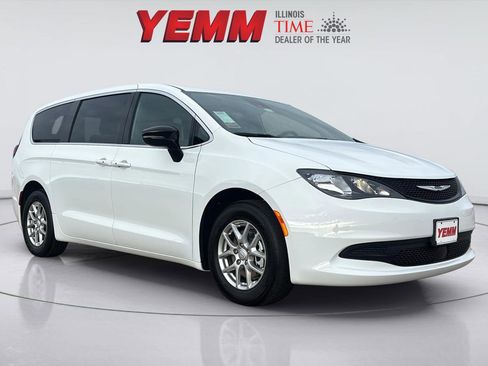 New 2026 Chrysler Voyager LX image 1