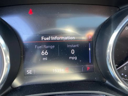 Used 2023 Buick Encore GX Select w/ Experience Buick Package FWD image 8