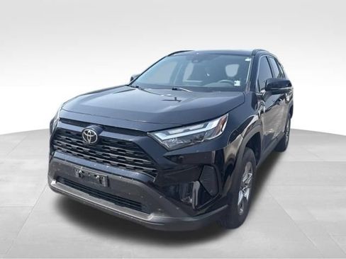 Used 2024 Toyota RAV4 XLE AWD/4WD image 1