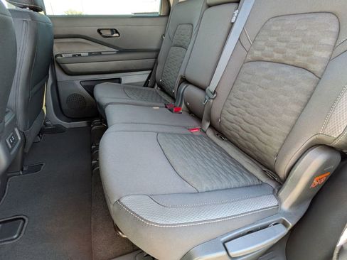 New 2026 Nissan Pathfinder SV image 30