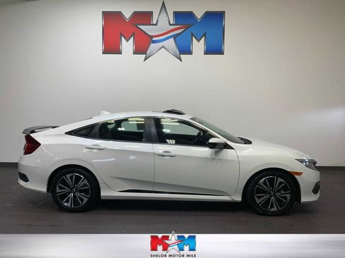 Used 2017 Honda Civic EX-L image 1