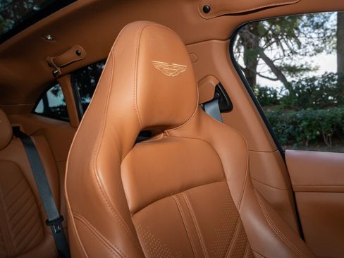 Used 2023 Aston Martin DBX 707 image 22