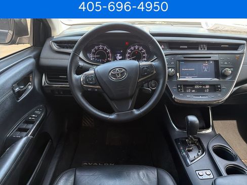 Used 2017 Toyota Avalon XLE FWD image 16
