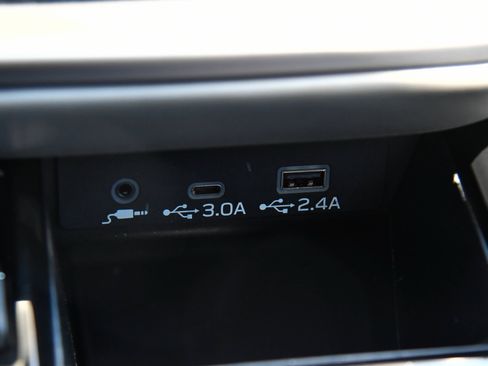Used 2023 Subaru Outback Premium AWD/4WD image 24