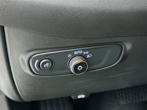 Used 2024 Chevrolet Equinox LT image 15