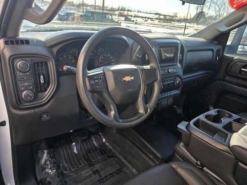 Used 2024 Chevrolet Silverado 3500 W/T image 8