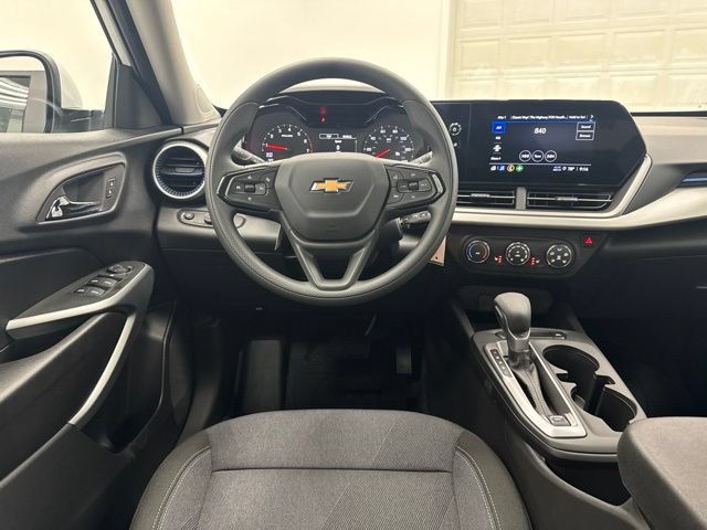 New 2026 Chevrolet Trax LS w/ LS Convenience Package FWD image 21